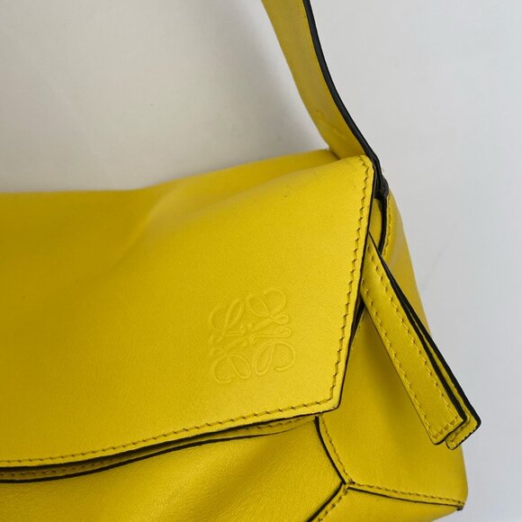 LOEWE Discontinued Hobo Puzzle Leather Shoulder Bag in Lemon - Picture 3 of 13